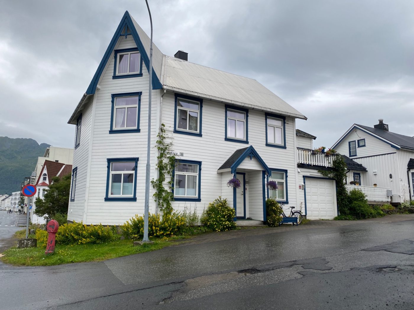 Die Lofoten mit dem Wohnmobil bereisen 30 Svolvær