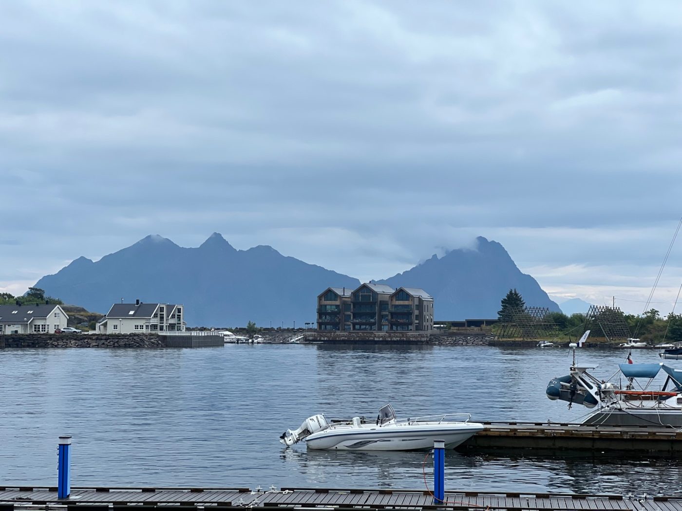 Die Lofoten mit dem Wohnmobil bereisen 25 Svolvær