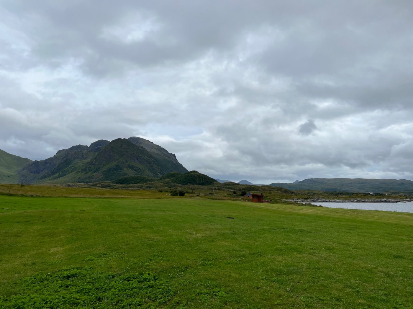 Die Lofoten mit dem Wohnmobil bereisen 51 Henningsvær mit dem Wohnmobil