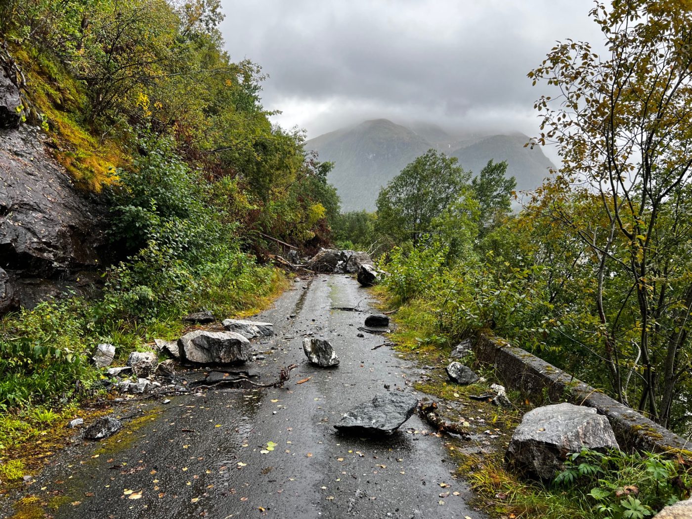 Mit dem Wohnmobil von Trondheim über die Atlantik Strasse 52 Wandern in Norwegen