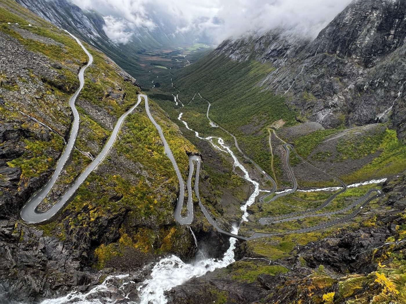 Über die Trollstigen zum Geiranger Fjord 13 Trollstigen Norwegen