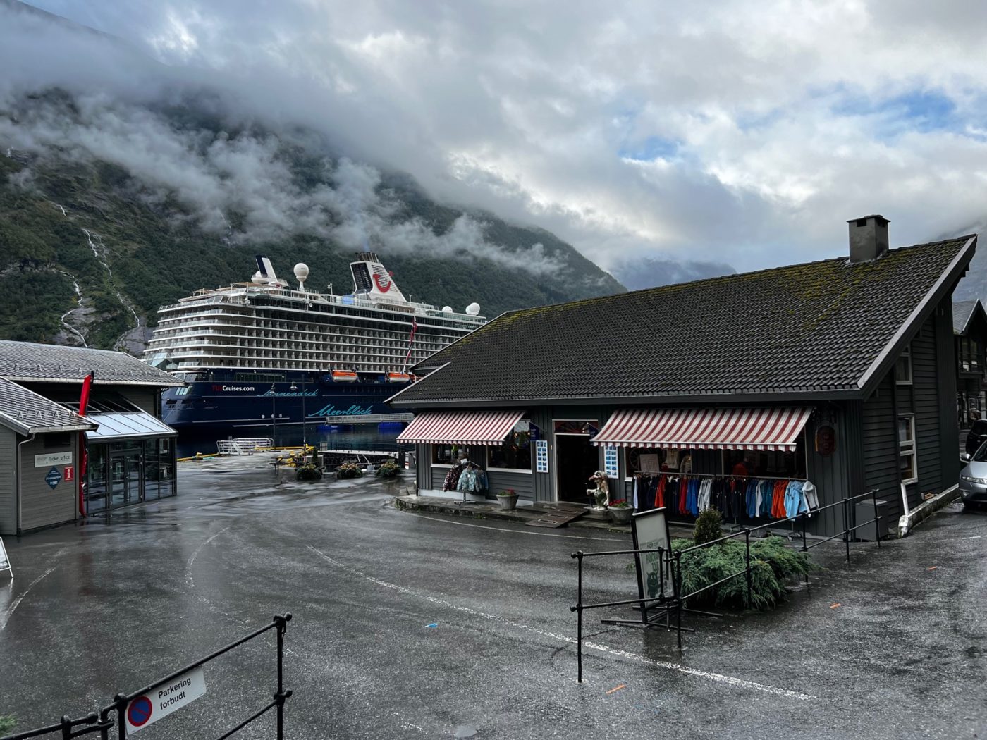 Über die Trollstigen zum Geiranger Fjord 22 Geiranger Norwegen