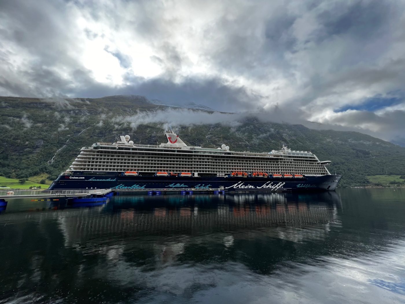 Über die Trollstigen zum Geiranger Fjord 23 Geiranger Norwegen