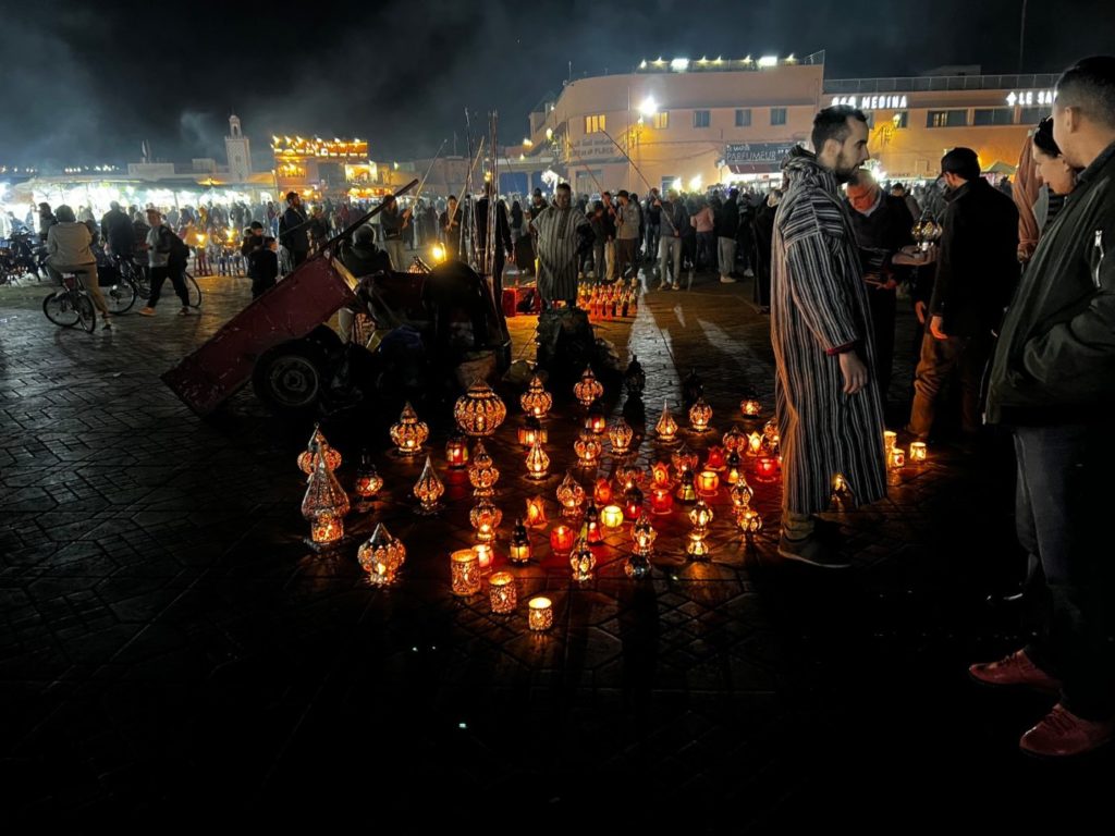Die Wasserfälle von Ouzoud bis nach Marrakesh 56 Marrakesh bei Nacht