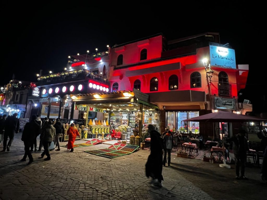 Die Wasserfälle von Ouzoud bis nach Marrakesh 57 Marrakesh bei Nacht